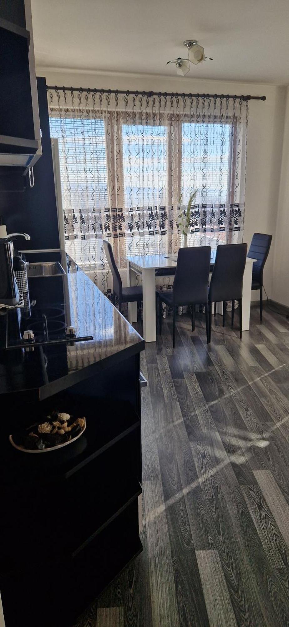 Black And White Apartment Karlovo Eksteriør bilde